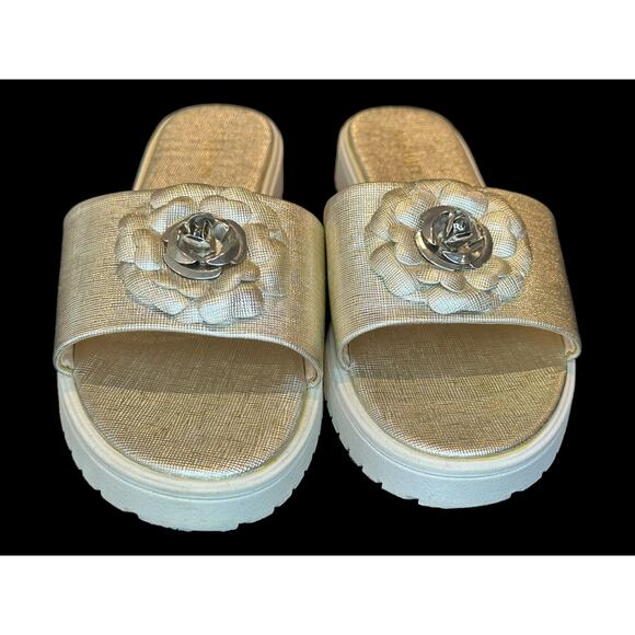 Nine West Silver Sandals With Flower Womens Size 8 - Picture 1 of 8